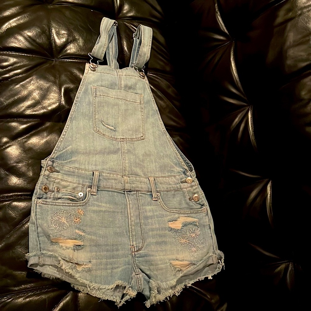 American Eagle 🦅 Shorts Overall